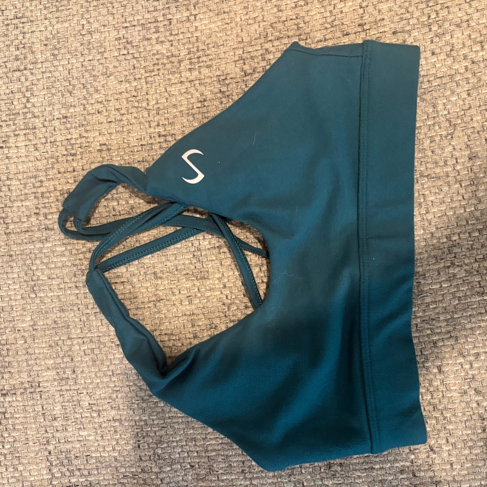 Stylish Teal Sports Bra with Strappy Back